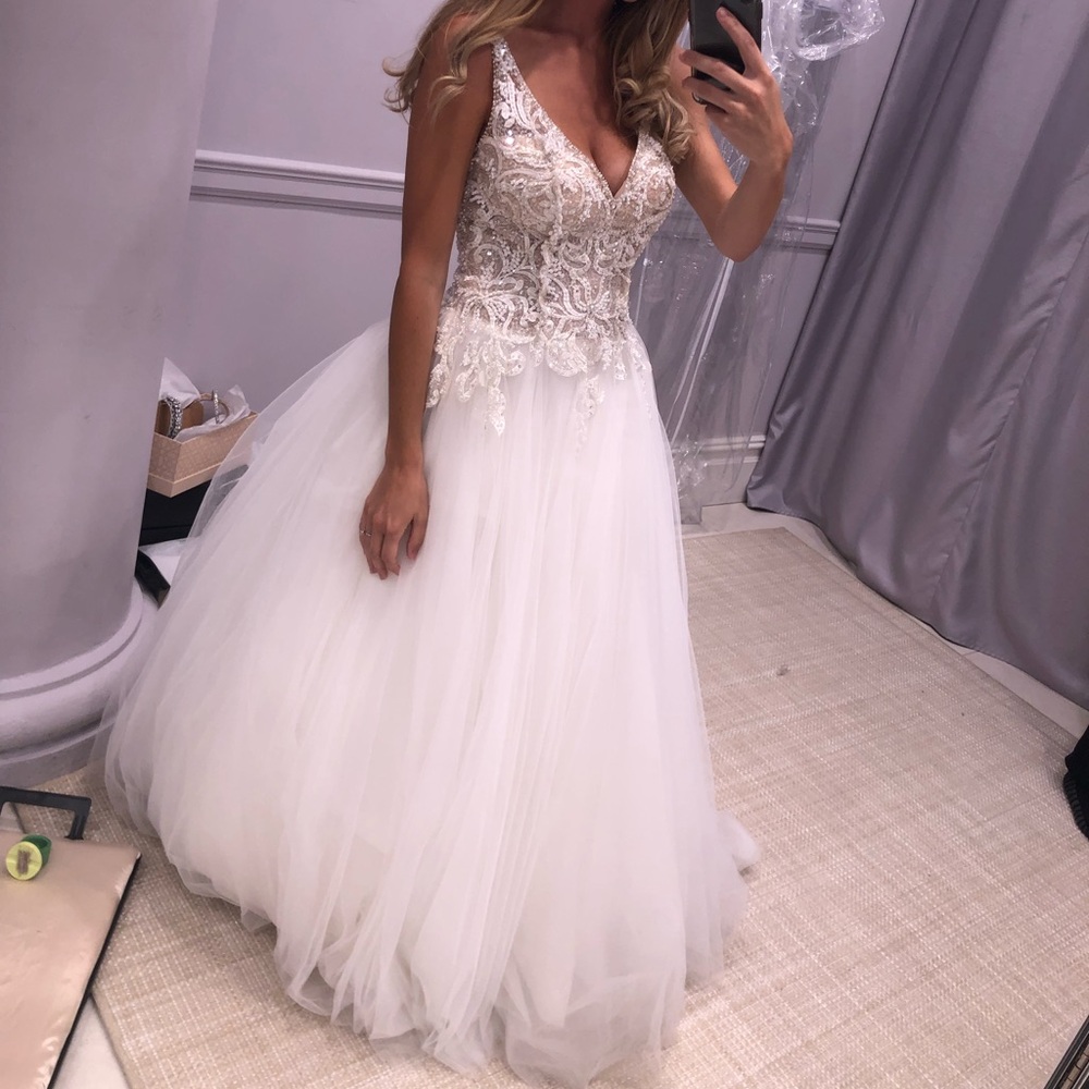 Kleinfeld wedding gown